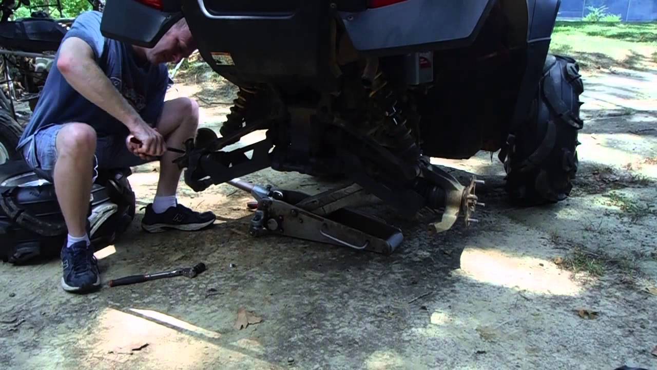 How To Remove Honda Rincon Rear Axles - YouTube