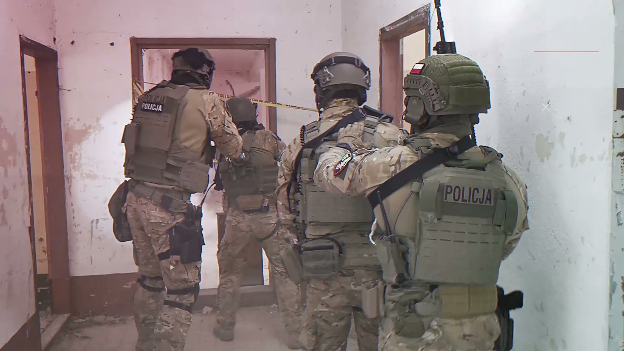 EULEX and KFOR conduct a joint crowd and riot control exercise