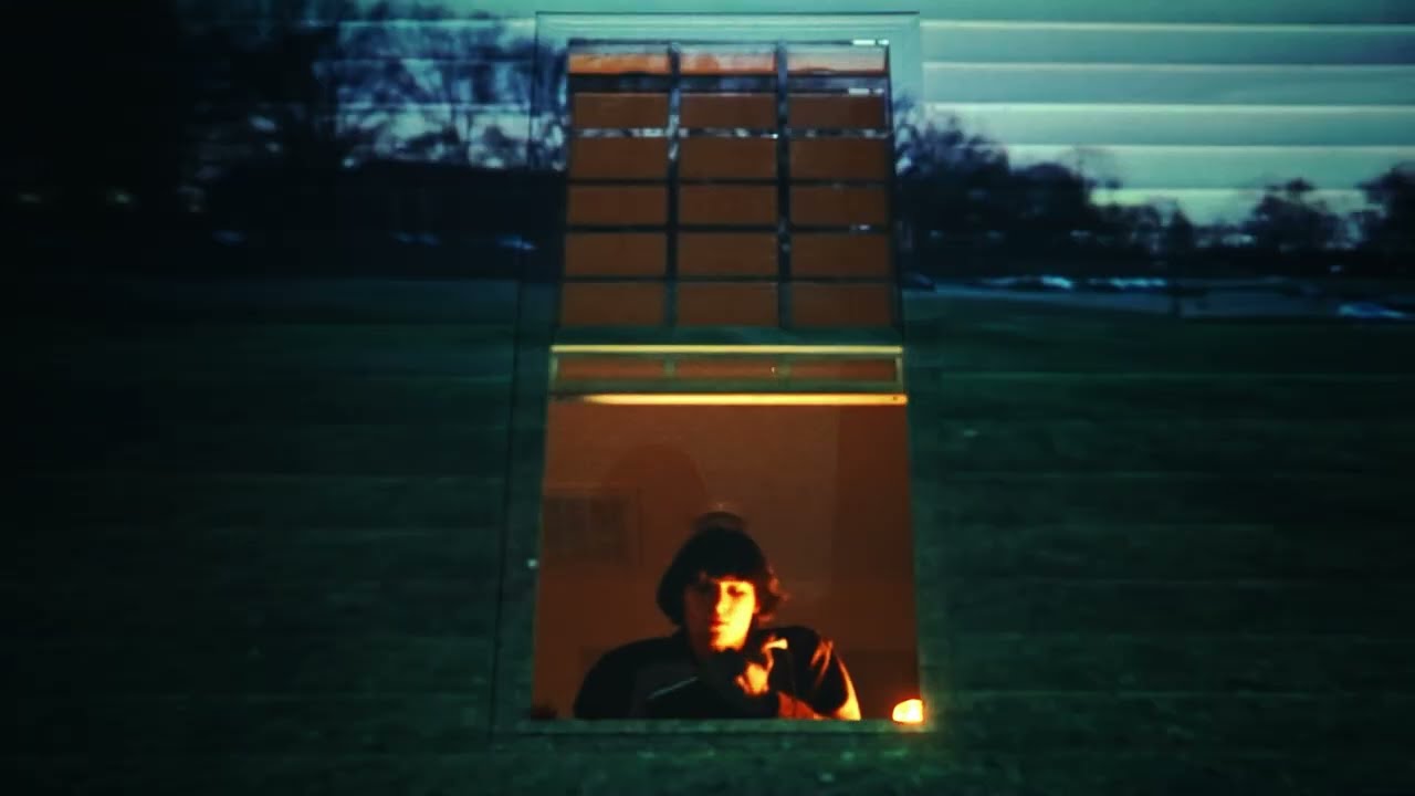 Guarda ølin - Home (Official Lyric Visualizer) su YouTube Guarda ølin - Home (Official Lyric Visualizer) su YouTube
