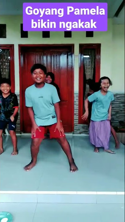 Lucu keinjak kaki! Goyang Pamela ala bocil #shorts #viral #lucu