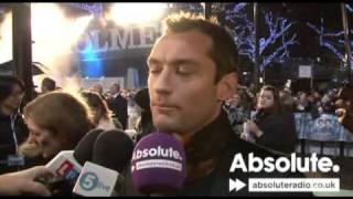Jude Law Interview At The Sherlock Holmes Premiere