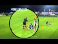 فيديو: هدف غريب ، وحكم غبي يتحدث مع لاعبين مصابين ولم يوقف المباراة !!