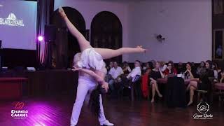 Apresentação de Zouk, com Mayara Gazzi e Denis Marques, no Baile 12 Anos NDEC