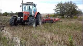 Chisel plowing with Massey 3660 and Case IH 6650