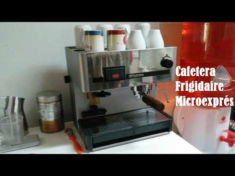 Funcionamiento cafetera eléctrica Criollo Plus - YouTube