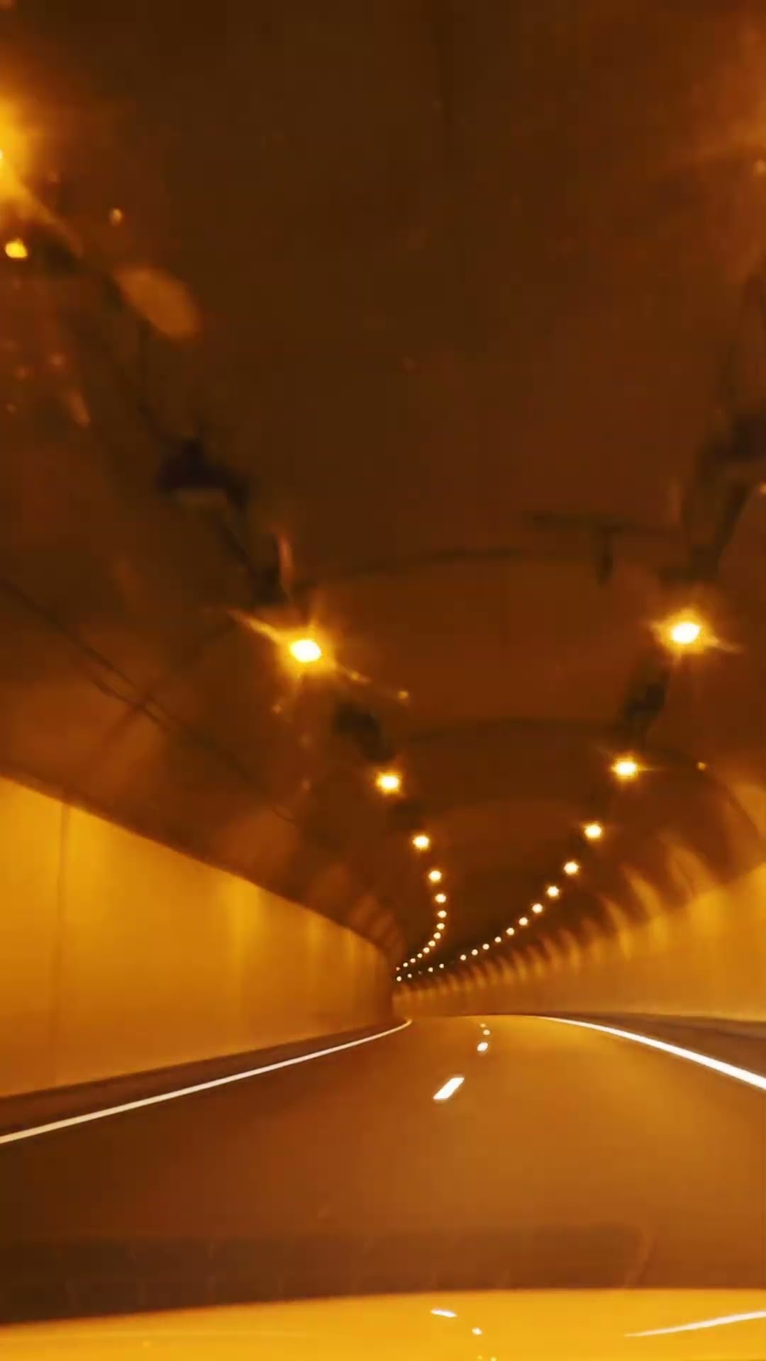 Tunnel after tunnel 🇫🇷🇮🇹🇲🇨 three countries, barely any daylight #Riviera #Tunnel #4KDrive