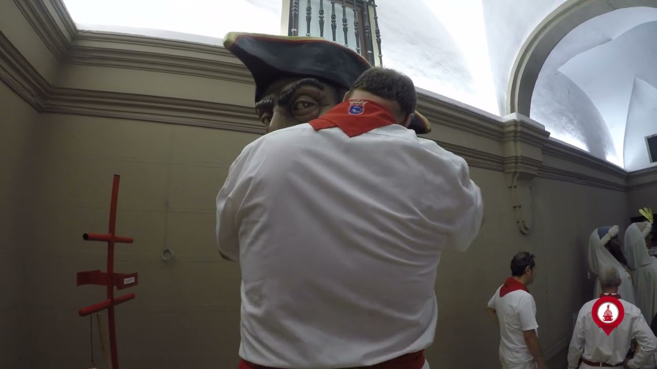 Así se preparan los Gigantes, Kilikis y Zaldicos 🔻 San Fermín 2022 4K 🔻