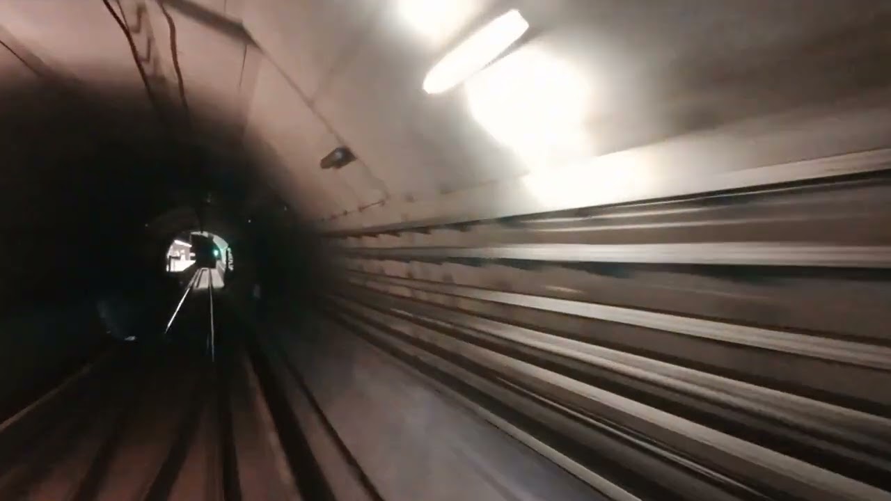 METRÓ BUDAPEST | M4 (KELENFÖLD VASÚTÁLLOMÁS - KELETI PÁLYAUDVAR)