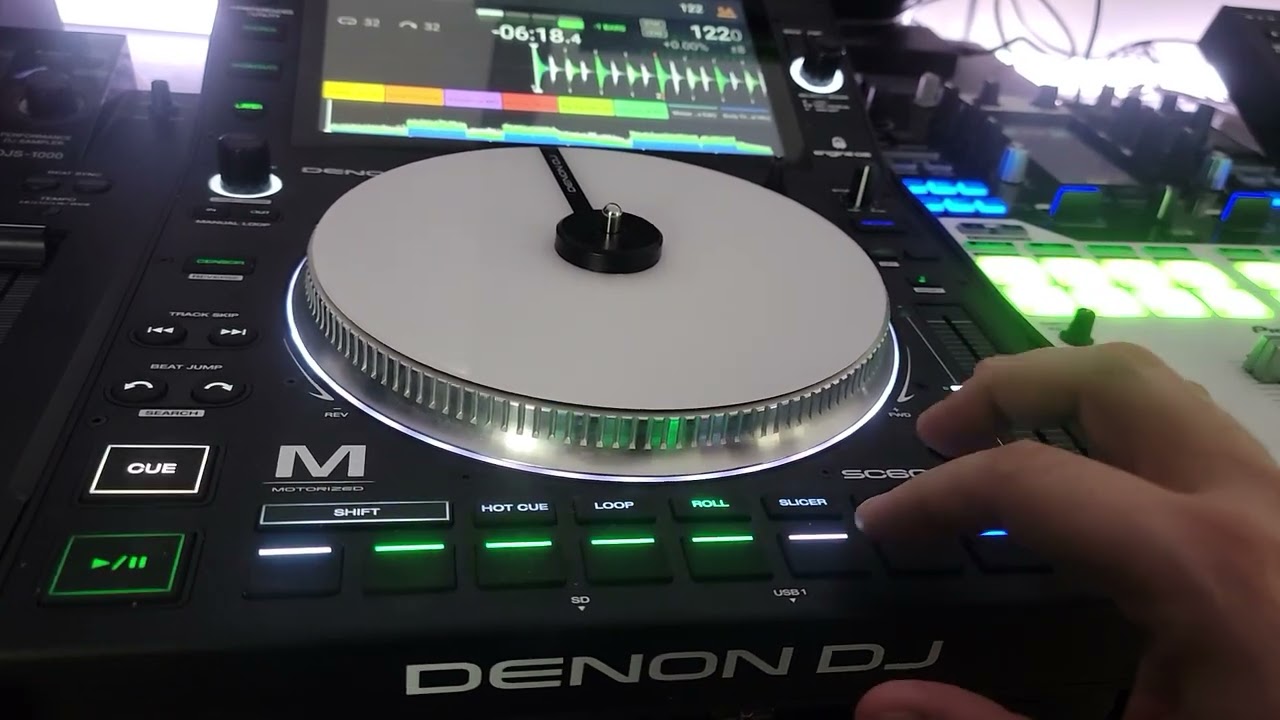 Denon DJ ENGINE 3.0.0 - 8 settings loaded into the sampler and