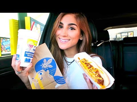 MY FIRST TIME TRYING SONIC!! FOOD ADVENTURES!! (Super Cheesy Chili Cheese Dog)