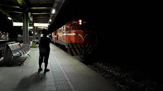 7601次貨物列車瘋狂嘶吼的引擎聲
