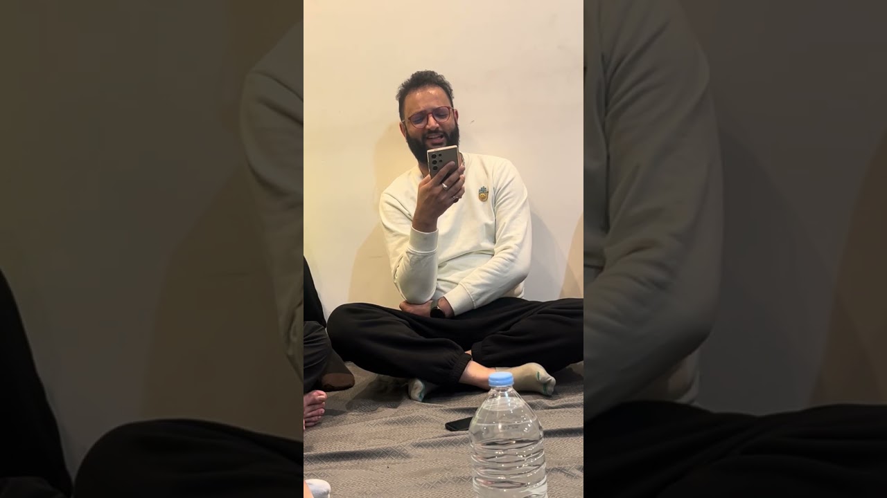 قسم خدا کی ہمارہ امام زندہ ہے