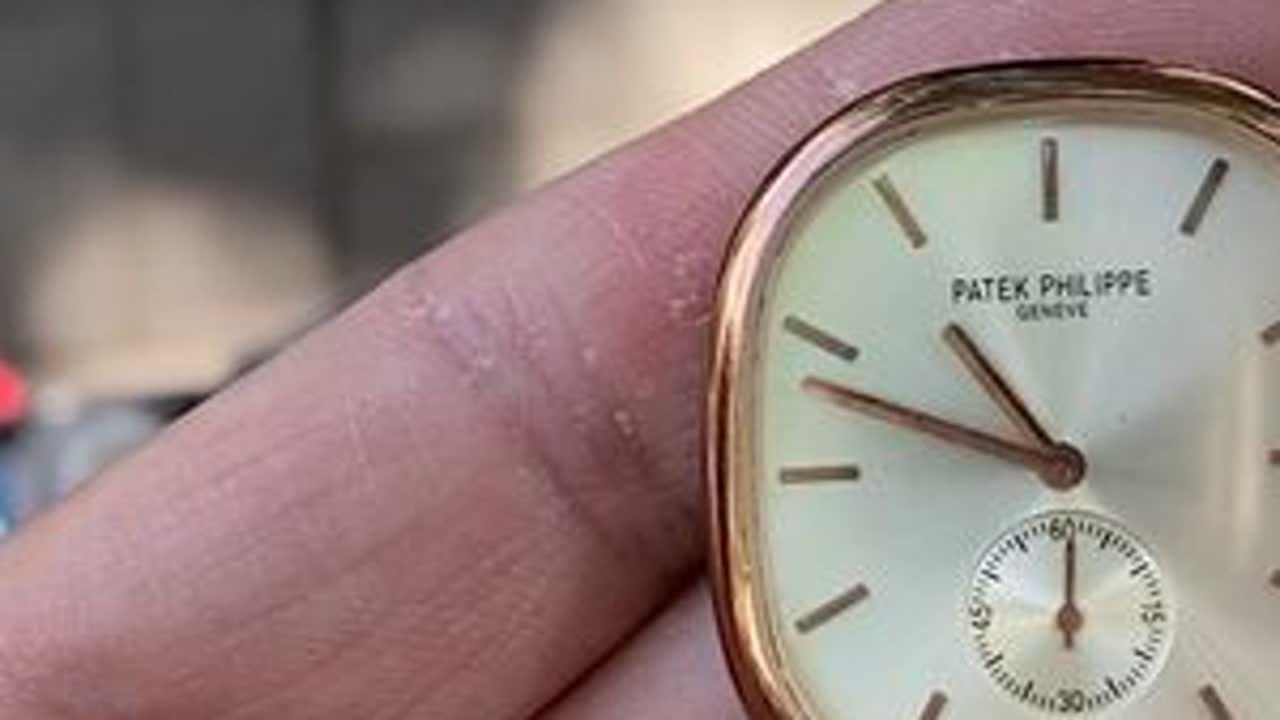 地摊上发现世界名表，百达斐丽，老板要价好几千，最后80拿下