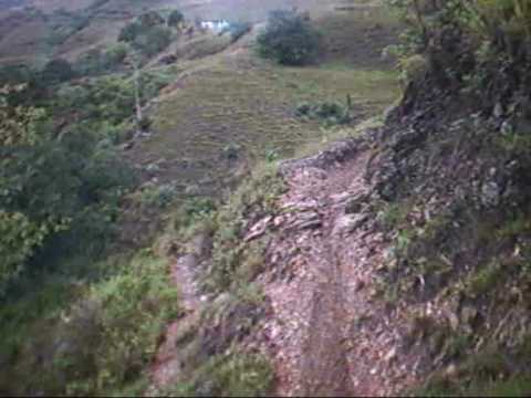 Por fin nos funcionÃ³ la camara del casco-. Desde Toro Subiendo por la finca los Samanes hacia la vereda la Quiebra. pilotos de Armenia y Pereira. TOLIMA, ARTURO, SANTIAGO, ANDRES "ABUELO", MATAPERROS, PETER, NIÃO, JAIME,. CHALO, RAUL, CHILO., GONZA MARIN, HORACIO, ivan,