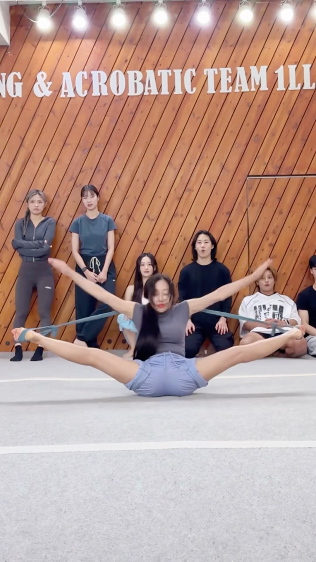 유연성 챌린지⁉️? Flexibility Challenge