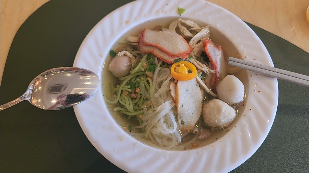 Тайский завтрак Барона Баба-Яга из Ruska Roma в отели LK Emerald Beach Паттайя 💎 🍳 🍜 