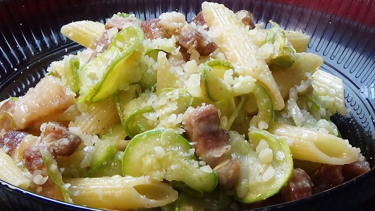 Pasta zucchine e pancetta ricetta pronta in 15 minuti YouTube
