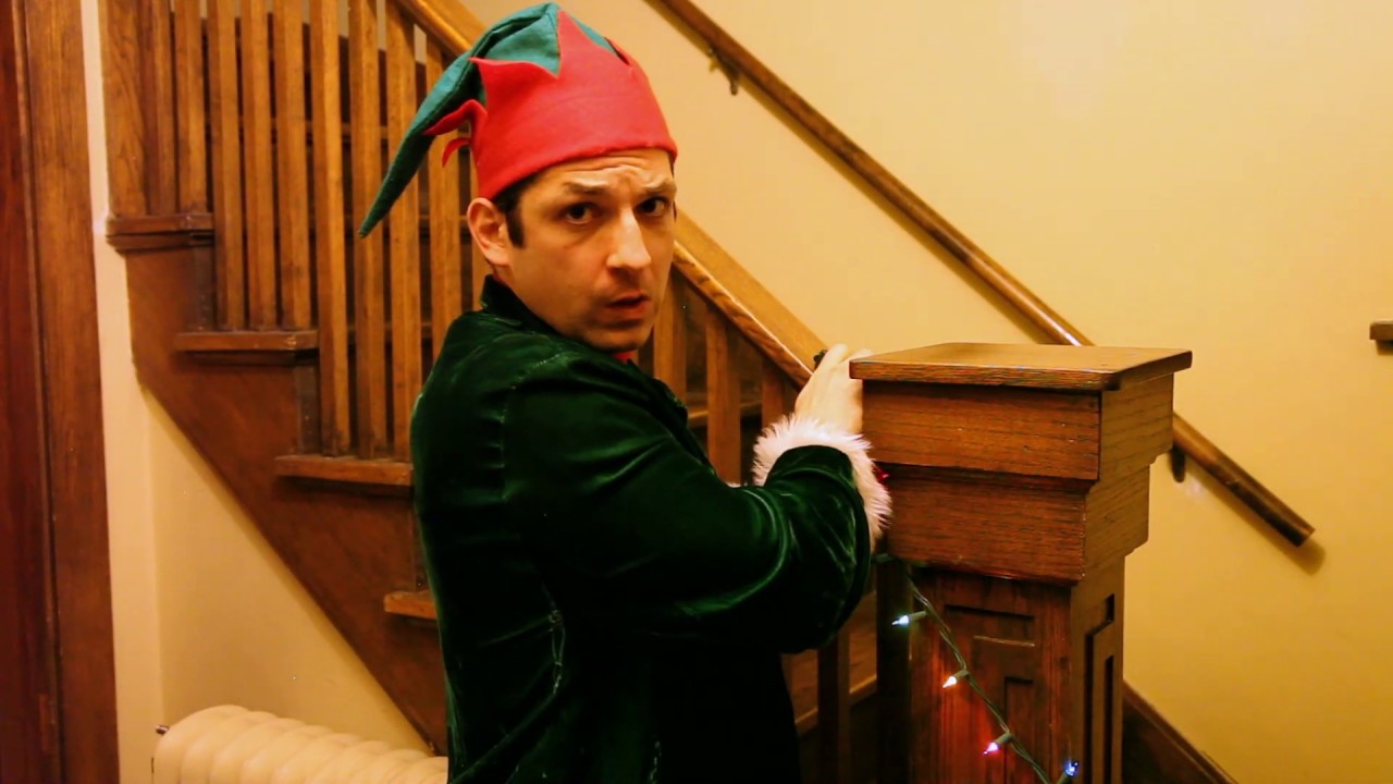 Crumpet's Christmas Tips Decorating a Christmas Tree YouTube