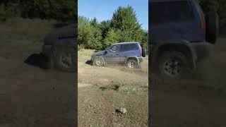 Nissan Terrano 2 Off Road Huge Water Splash