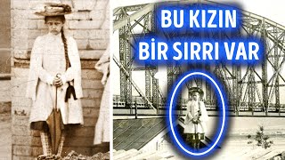 Farklı Yıllarda Fotoğraflanan Gizemli Bir Kız Hiç Değişmemişti
