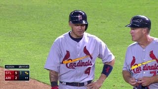 STL@ARI: Molina singles in two for a 5-2 lead in 7th