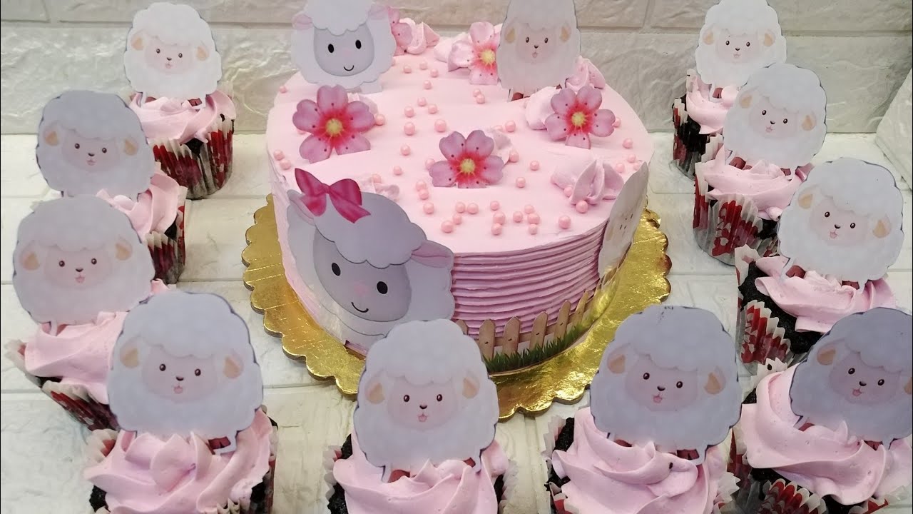 عملت تورته وكب كيك للعيد الكبير طارو من الفرحه لما شفوهم 😍😊