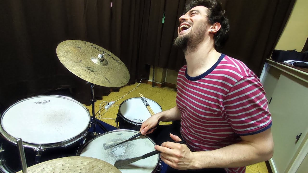 Nice and easy brushes drum solo YouTube