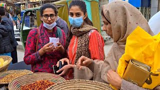 🇵🇰 RAWALPINDI PAKISTAN, PAKISTANI STREET FOOD, WALKING TOUR OF RAJA BAZAAR, STREET FOOD, 4K60FPS