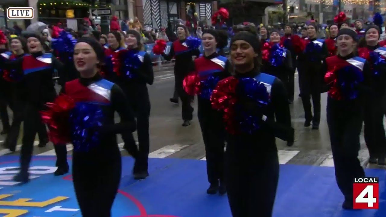 Mid American Pompon All Star Team performs at 95th America's ...
