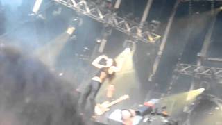 Izia @Solidays 2010