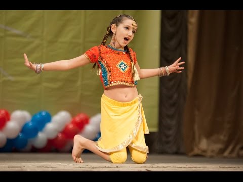 Alisa Lyaskalo - Chikni Chameli Dance on Open Russia Festival