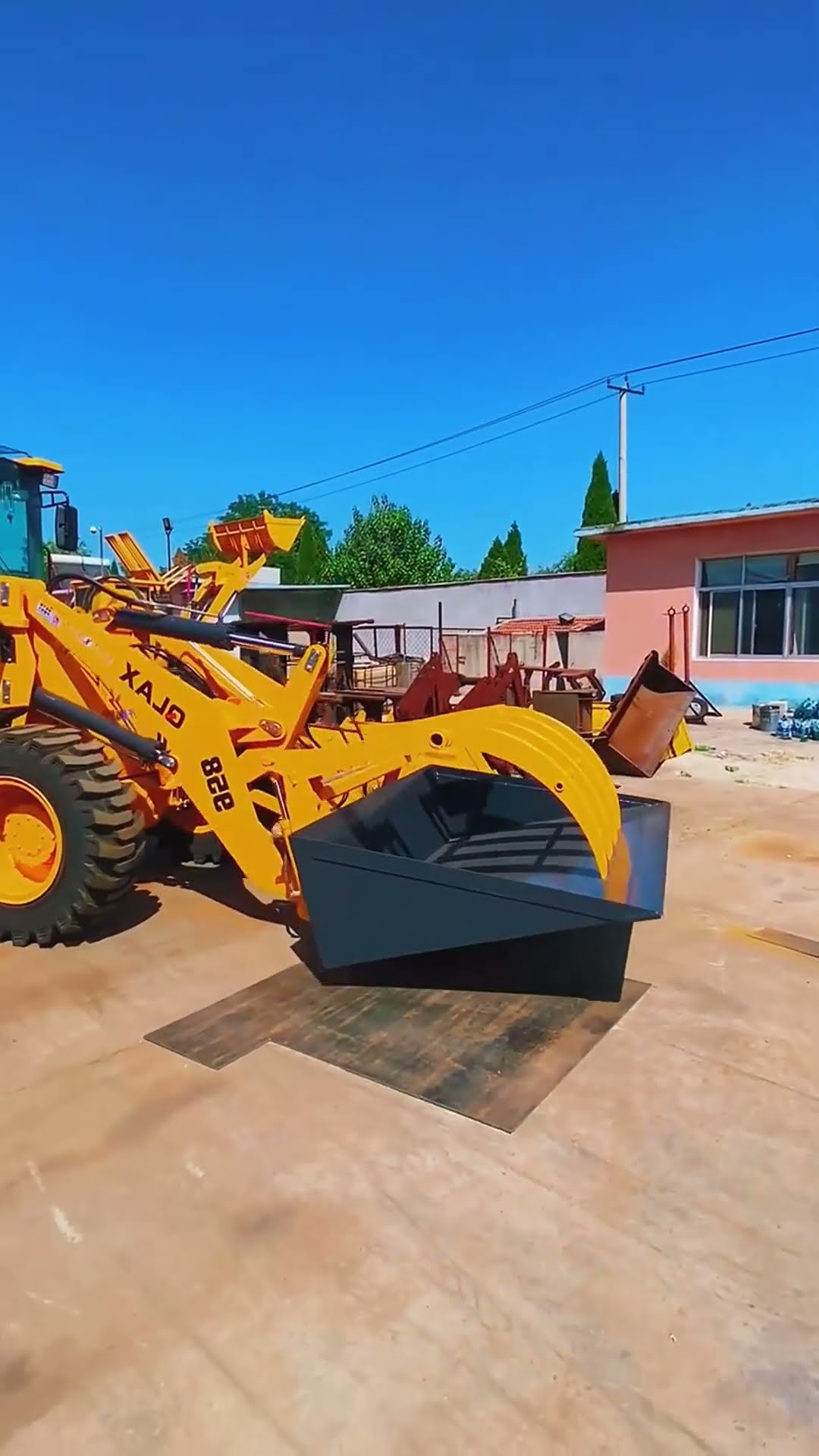 Grab bucket loader- Good tools and machinery make work easy