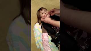 Как Вырвать ребенку безболезненно зуб