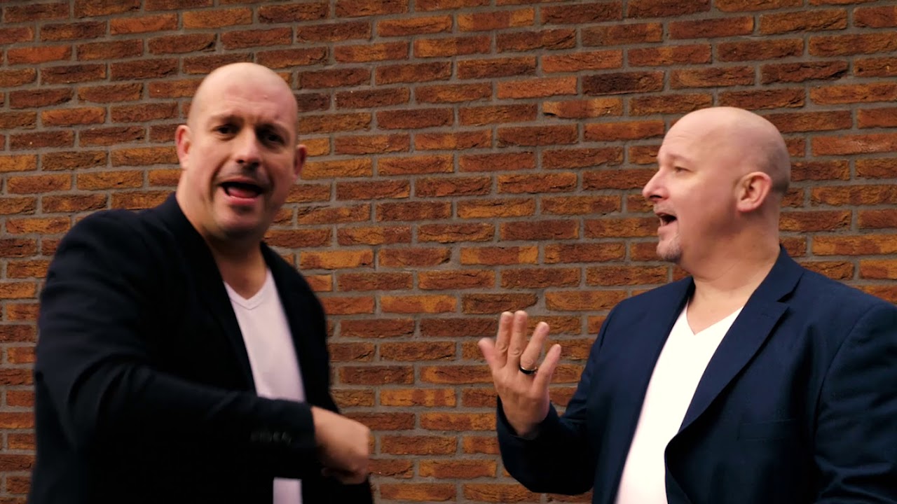 Lekker Anders Zij gelooft in Mij (Officiële videoclip) YouTube Lekker Anders Zij gelooft in Mij (Officiële videoclip) YouTube