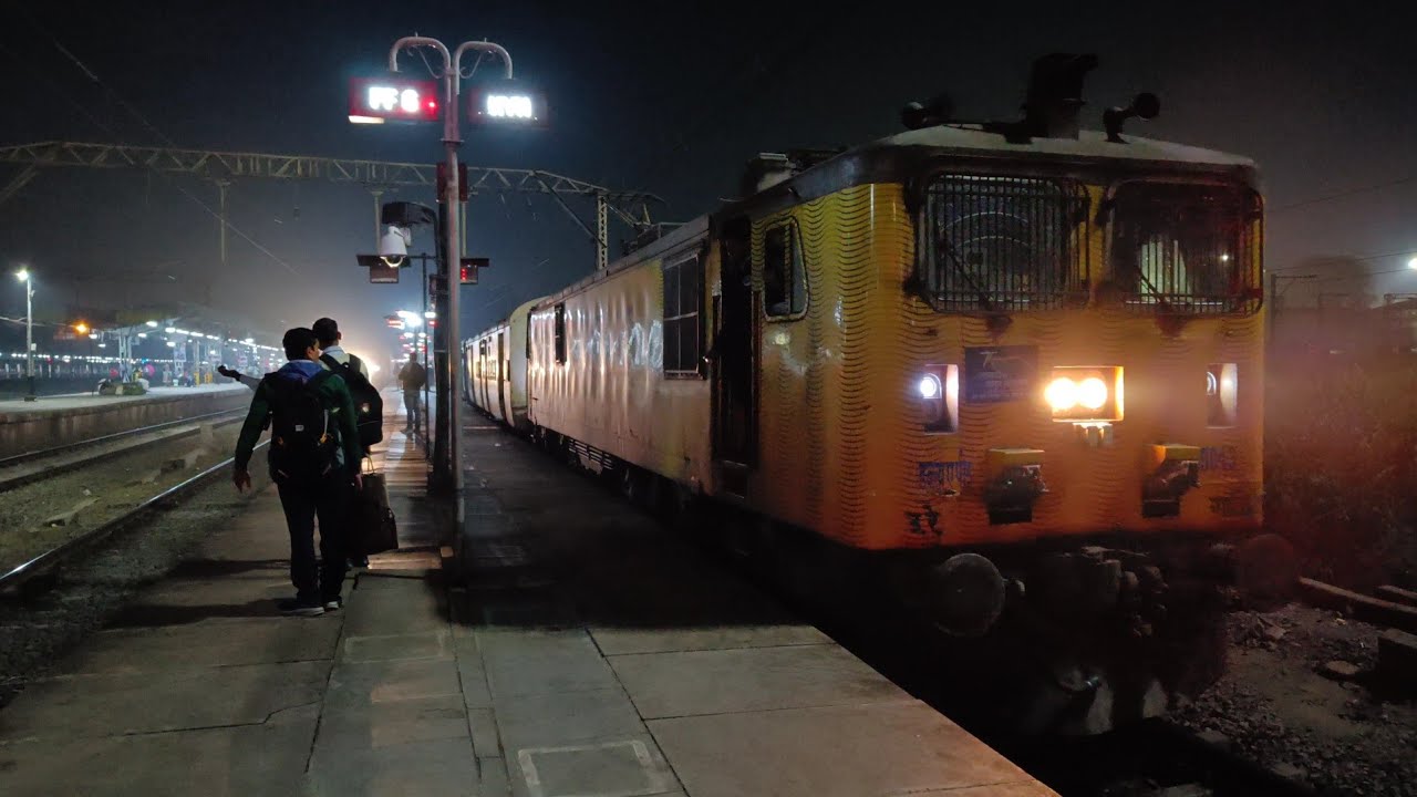 Tejas WAP-5 Locomotive Acceleration Sound and Departure Horn