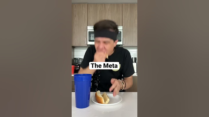 How to eat a Hot Dog FAST