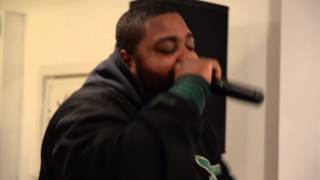 Bag Lady - D.O.E-Boy Philly (Live at The Urban Art Gallery)
