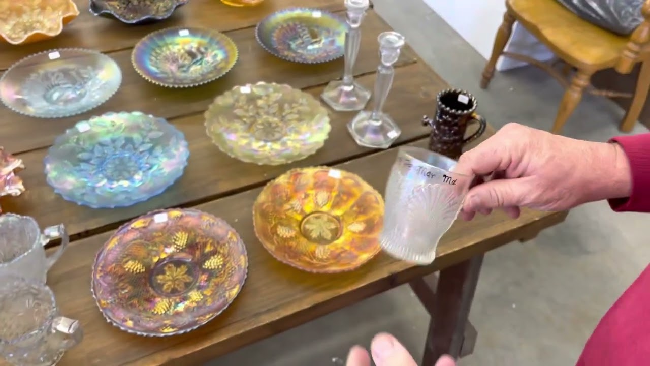 Аукцион стеклянных изделий HOACGA Carnival — лоты с 1 по 50