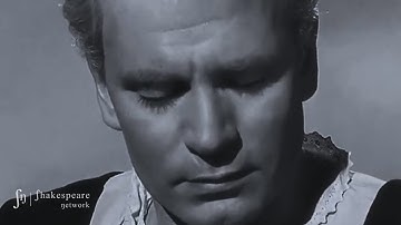 Laurence Olivier - Hamlet - To be, or not to be - Soliloquy - 1948 - Subtitles - Restored - 4K