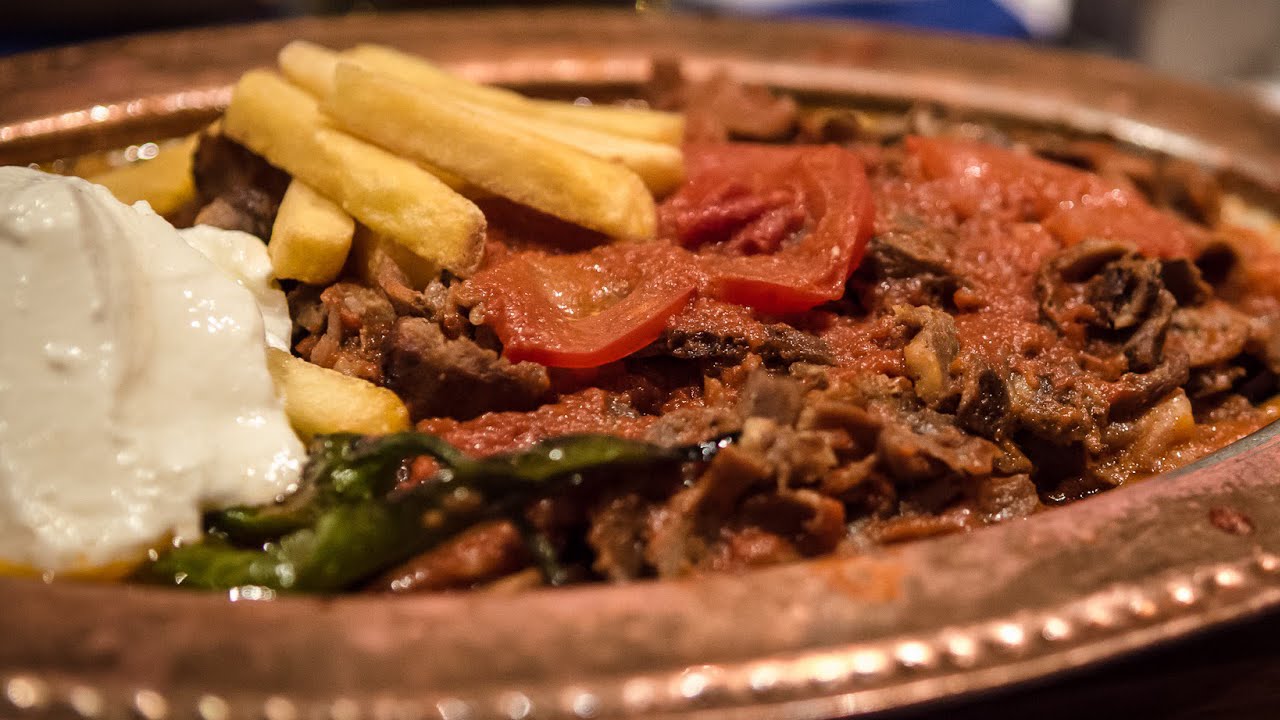 Iskender Kebab | Turkish Cuisine - YouTube