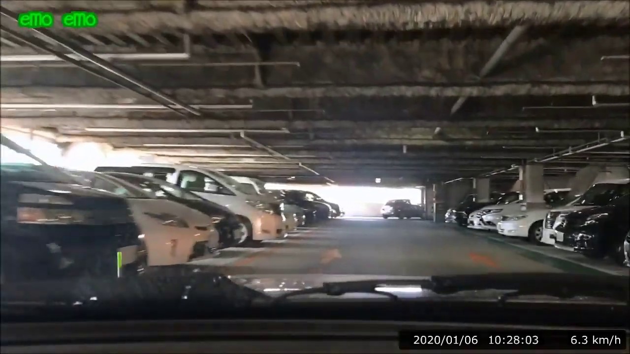 とあるショッピングセンターの駐車場で 逆走プリウス爺 Youtube とあるショッピングセンターの駐車場で 逆走プリウス爺 Youtube