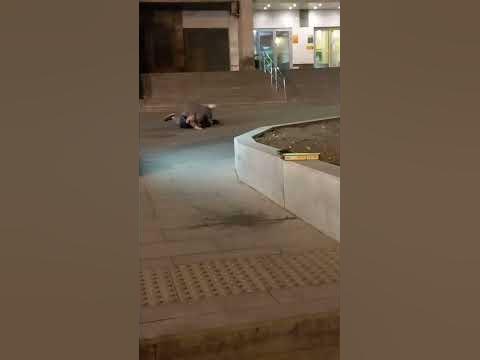 Москва,22.04.2023 год # драка около кафе Муму-Муму /Сбербанк ...
