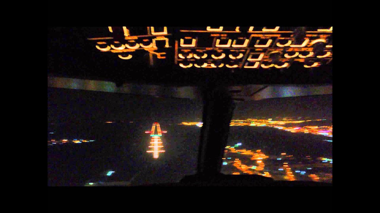 هبوط في مطار ابها