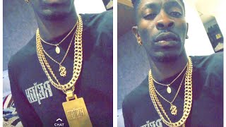 SHATTA WALE’S New 24 Karat Gold Chain Buys SARKODIE’S Range Rover