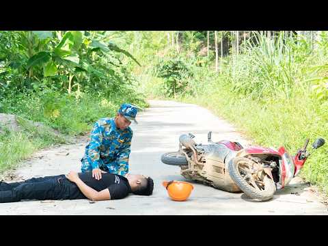 A young engineer met with an accident and was fortunately rescued in time by a veteran.