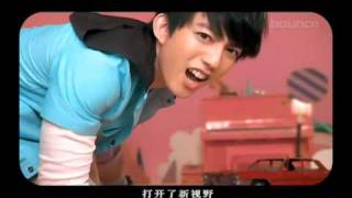 Miniatura del video "林宥嘉 - Fly My Way  MV 完整版"