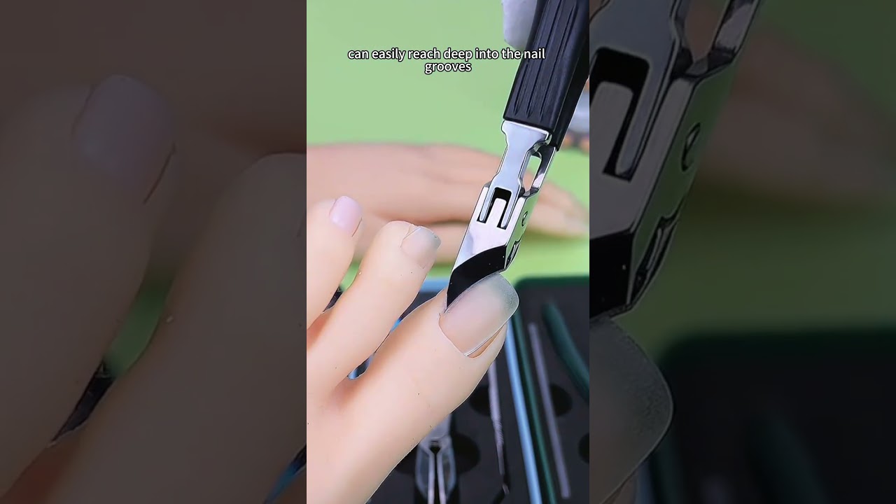 Game-changing clipping! Eagle Beak Nail Clipper slices through nails like butter—try it now! 🪚