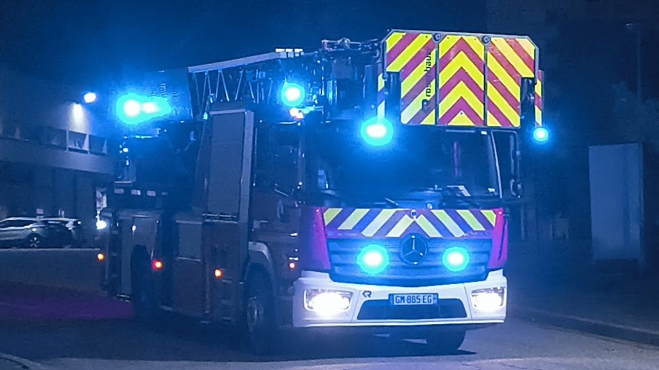 Départ [EA-27, VSAV 01, FPTL,] en urgence a Metz [SDIS 57]