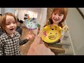 Adley &amp; Niko CEREAL BOWL TRiCKS!! Playing with our new crafts! Flips and a fun Family Best Day Ever