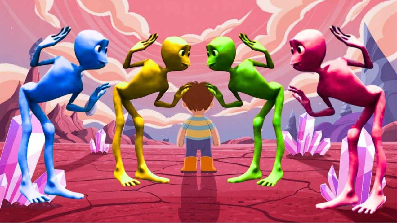 💀 Green Alien Dancing to Coffin Dance 👽 Remix Meme Madness 2025! - YouTube